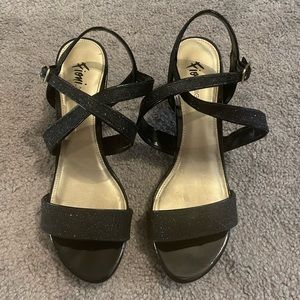 Black Sparkly Strapped Fioni Night Heels Size 6.5